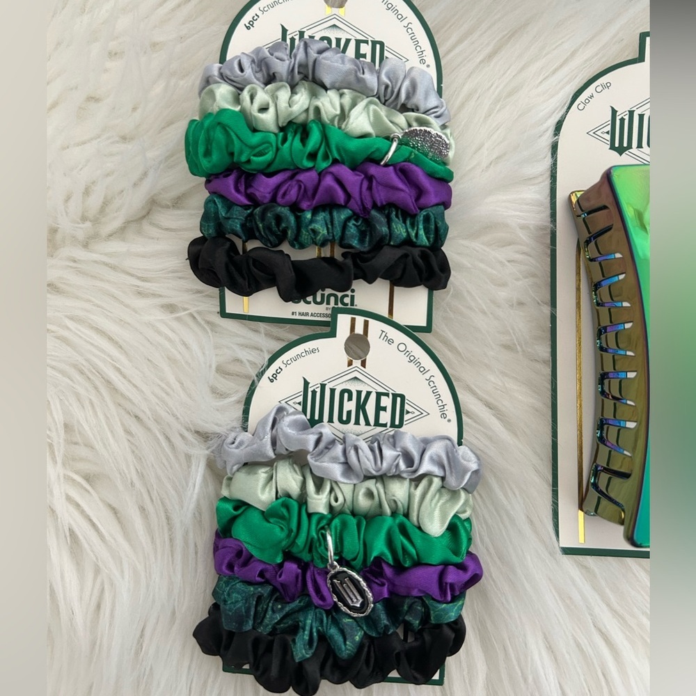 CONAIR WICKED Trademark Inspired 5 Piece Hair Accessories Set Black and Green - Picture 2 of 6